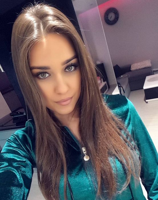 Искусство Интимного Досуга: Где найти номера проституток без сайта?